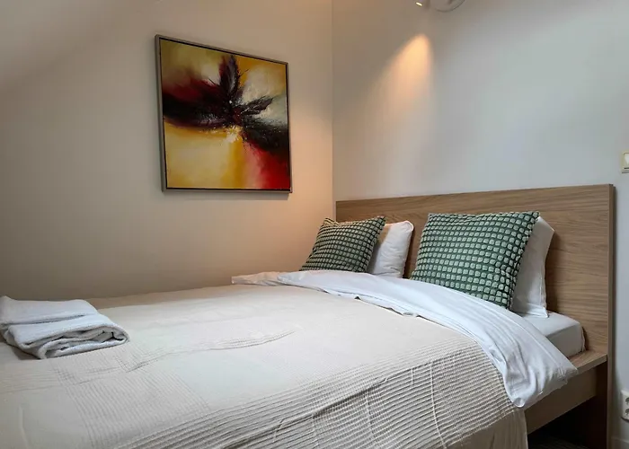 Heimby Homes - Four Bedroom Family Penthouse Lägenhet Bergen